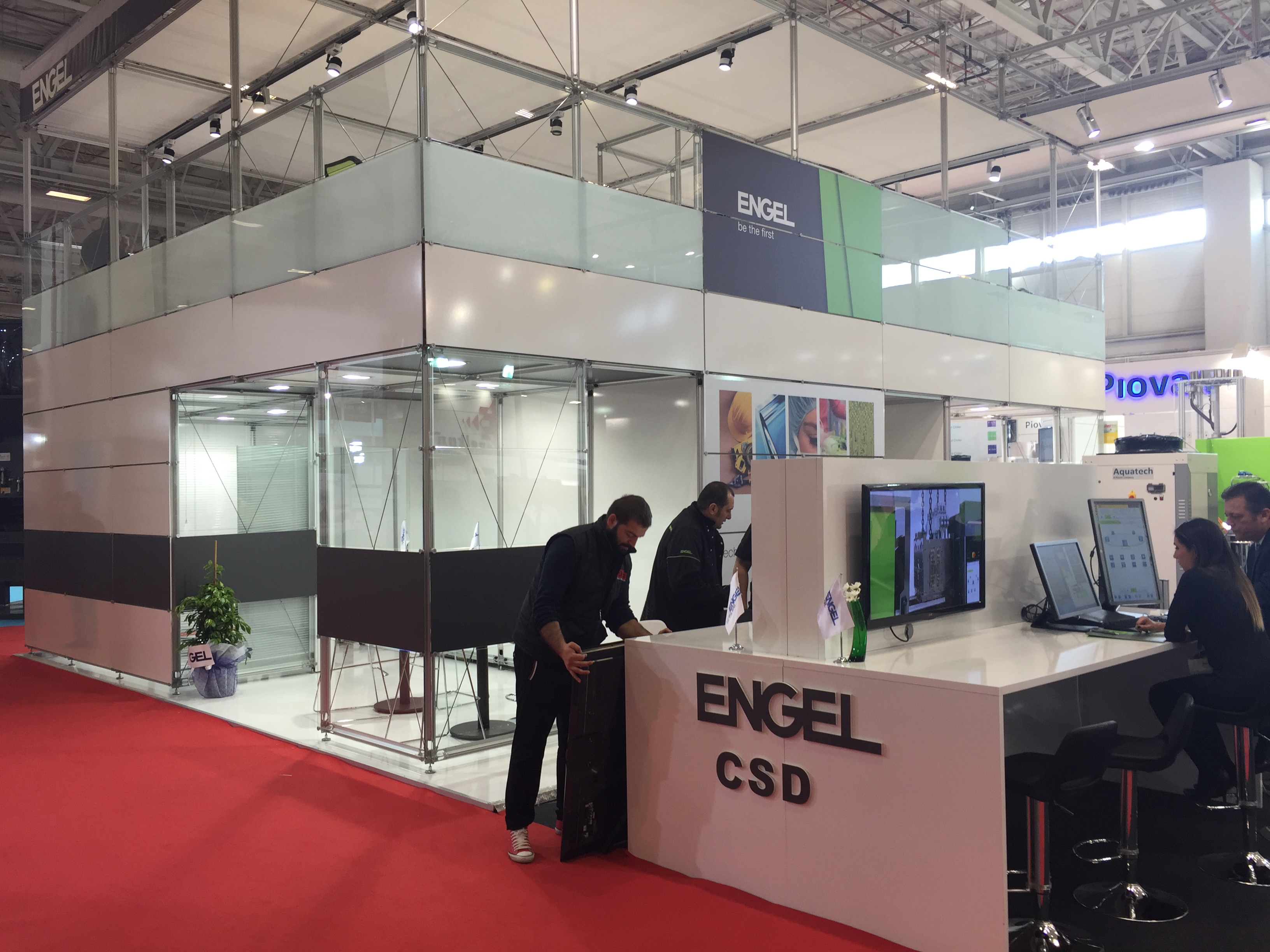 Exhibition stand slide 5